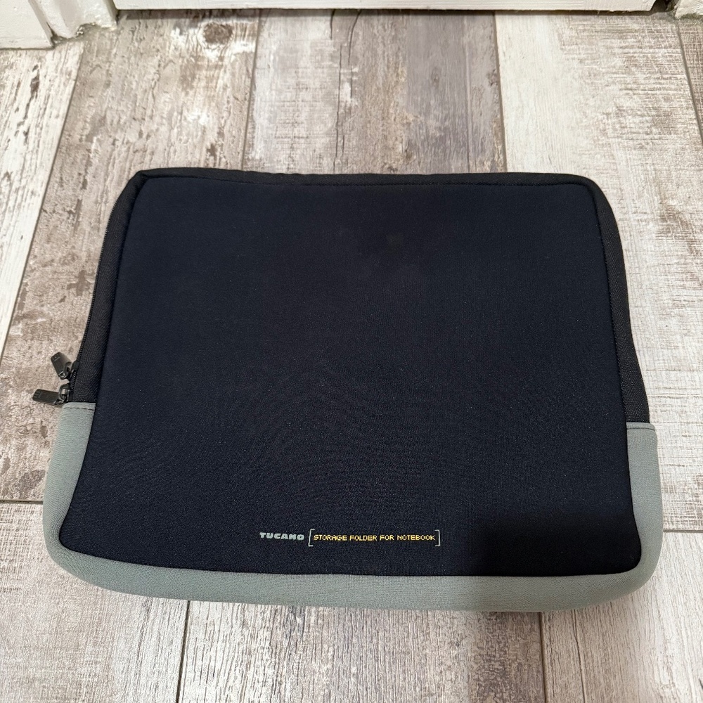 TUCANO STORAGE FOLDER FOR NOTEBOOK SECOND SKIN BLACK/GRAY